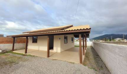 Vendo casa de alvenaria, 2 quartos, 100m², próximo a Igreja, Enseada da Pinheira, Palhoça - SC