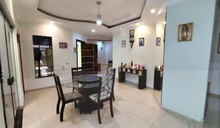 Casa à venda no bairro Residencial Canadá em Goiânia/GO