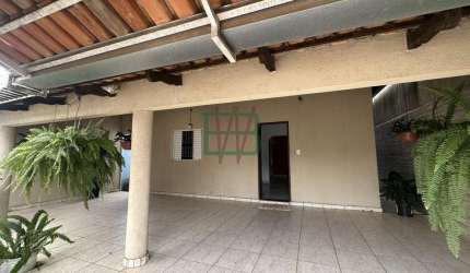 Casa à venda no bairro Condomínio das Esmeraldas em Goiânia/GO