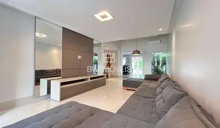 Casa Térrea com 3 Suítes no Jardim Europa! Completa e Pronta pra Morar!