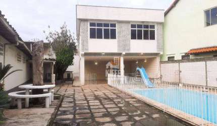 Casa com 3 quartos para alugar, 292 m² por R$ 3.541/mês - Zé Garoto - São Gonçalo/RJ