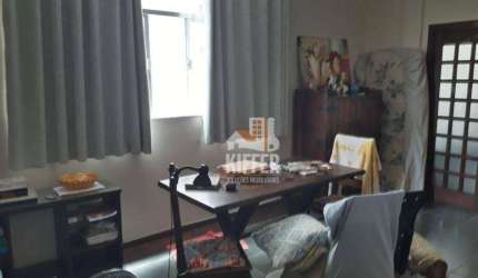 Apartamento com 3 quartos à venda, 130 m² por R$ 800.000