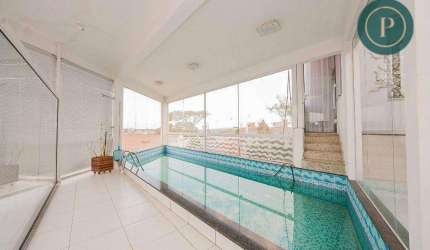 Casa ampla com 6 dormitórios no Campo Comprido