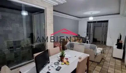 Casa Para Vender com 3 quartos 2 suítes no bairro Luzia em Aracaju