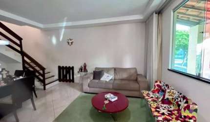 EXCELENTE CASA DE CONDOMÍNIO NA ARUANA