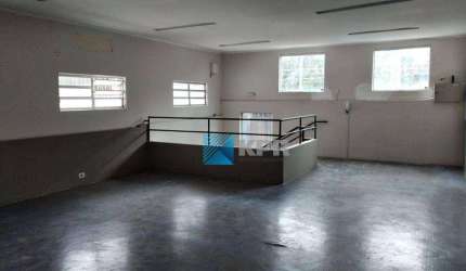 Ponto comercial à venda ou locação, 300 m² de área construída, no Jardim São Dimas, ao lado da Catedral! Agende uma visita!