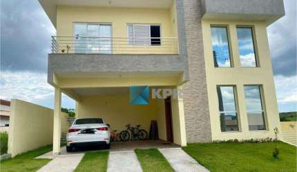 Casa à venda, 360 m² de terreno e 250 m² de área construída - Condomínio Verana.