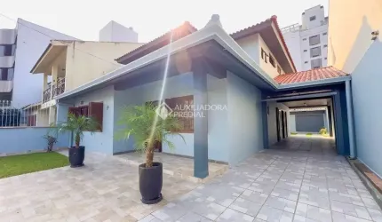 Casa em condomínio fechado com 3 quartos para alugar na Rua Zeev Jabotinski, 58, Jardim Itu Sabará, Porto Alegre, 292 m2 por R$ 11.200