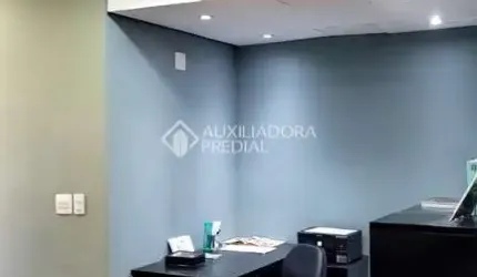Sala comercial para alugar na Avenida Coronel Lucas de Oliveira, 1841, Petrópolis, Porto Alegre, 47 m2 por R$ 2.100