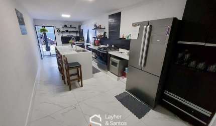 Casa à Venda no Balneário Perequê - Matinhos/ PR