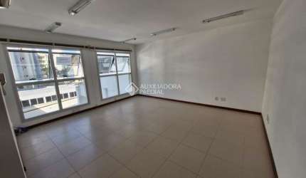 Sala comercial à venda na Avenida Prefeito Osmar Cunha, 260, Centro, Florianópolis, 32 m2 por R$ 390.000