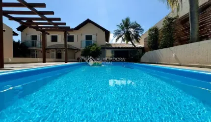 Casa com 4 quartos à venda na Rua Édio Ortiga Fedrigo, 51, Centro, Florianópolis, 317 m2 por R$ 2.000.000