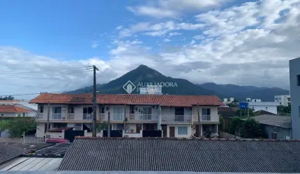 Casa comercial à venda na Rua Vereadora Olívia Emília Guedert Brum, 227, Barra do Aririú, Palhoça, 344 m2 por R$ 899.000