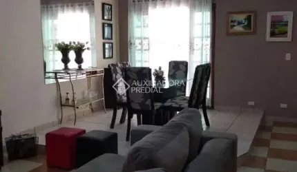 Casa com 3 quartos à venda na Rua Alcino Vieira de Andrade, 103, Parque São Vicente, Mauá, 205 m2 por R$ 700.000