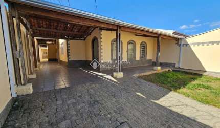 Casa com 3 quartos à venda na Suécia, 156, Jardim das Nações, Taubaté, 217 m2 por R$ 980.000