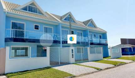 Excelente oportunidade de compra 03 sobrados em Shangri-la
