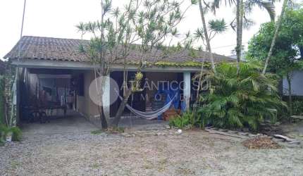 Casa à venda localizada em SHANGRI-LÁ, PONTAL DO PARANA - PR