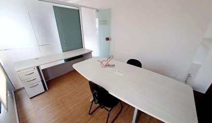 Sala Comercial Planejada e Semi-Mobiliada no Sky Espaço Empresarial – Centro de