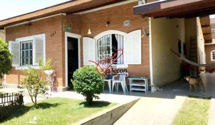 Casa ampla à Venda  no bairro Jardim das Indústrias em São José dos Campos.