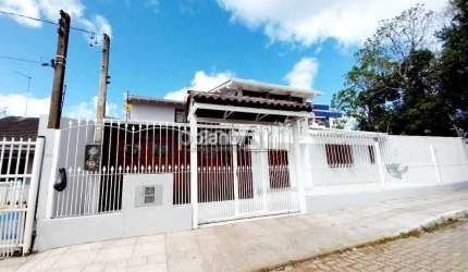 Casa para aluguel, com 348,39m², 3 quartos 2 suítes - Centro - Gravataí / RS por R$ 4.620,00