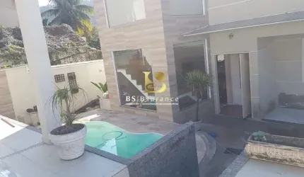 Casa com 3 quartos à venda na Rua Abílio Barreto, 20, Guaratiba, Rio de Janeiro por R$ 550.000