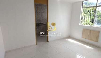 Apartamento com 2 quartos à venda na Rua Noronha Torrezão, 335, Santa Rosa, Niterói por R$ 240.000