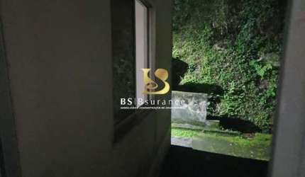 Apartamento com 2 quartos à venda na Rua Martins Torres, 6066, Santa Rosa, Niterói por R$ 200.000