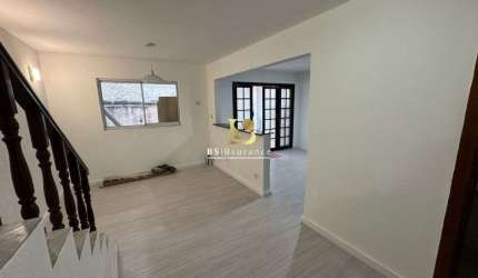 Casa em condomínio fechado com 2 quartos à venda na José Mendonça de Campos, 06, Colubande, São Gonçalo por R$ 299.000