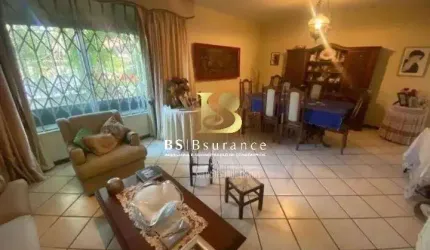 Casa com 3 quartos à venda na Loteamento Parque Tupinambás, 215, São Francisco, Niterói por R$ 1.500.000