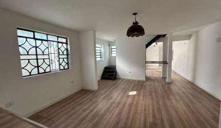 Casa tipo para venda com 2 quartos, sendo 1 suíte, 155m²