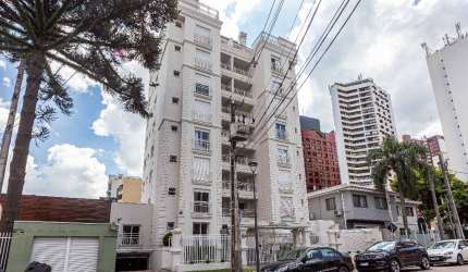 Apartamento 3 quartos 2 suítes no Batel