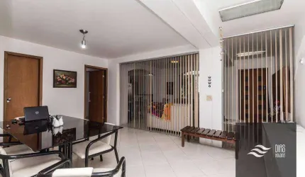 Casa com 4 quartos para alugar na Rua Afonso Bandeira de Melo, Campo Belo, São Paulo, 220 m2 por R$ 7.000