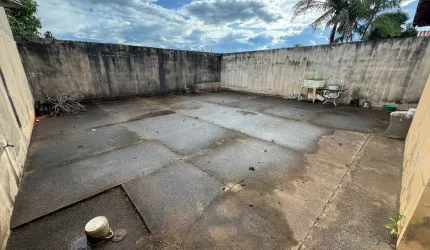 Casa Bairro Jardim Holanda Aceita Permuta