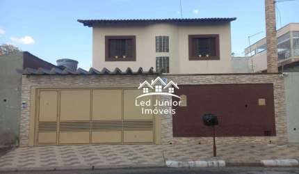 Sobrado com 3 dormitórios à venda, 160 m² por R$ 700.000 - Cidade Cruzeiro do Sul - Suzano/SP