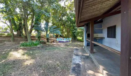 Chácara à venda em Valinhos-SP, bairro Chácaras São Bento: 2 quartos, 1 sala, 1 banheiro, 10 vagas, 224m². Imperdível!
