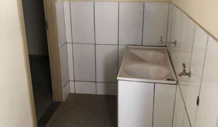 Casa   Kitinet com 1 dormitório para locação, Saraiva, UBERLANDIA - MG