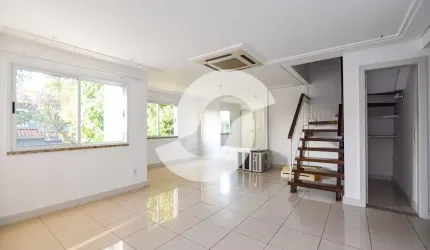 CASA EM CONDOMIO COM LAZER COMPLETO E PRÓXIMO A TODOS OS COMÉRCIOS