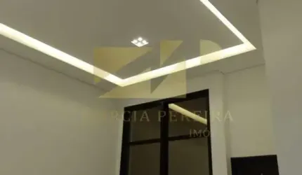 CASA À VENDA NO CONDOMÍNIO JARDIM MANTOVA