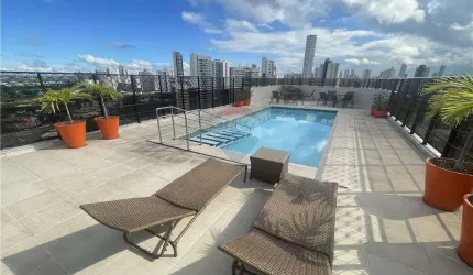 Vendo Apartamento 208m² 4(quatro) Quartos, 3(três) Suítes e 3 vagas de garagem