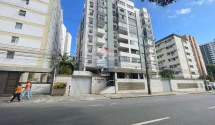 Vendo apartamento no Derby - 128m², 3 quartos + 1, vaga coberta, Reformado com porcelanato!