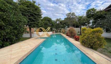 Casa Duplex em amplo quintal com 10 quartos em Palmeiras, Cabo Frio - RJ.