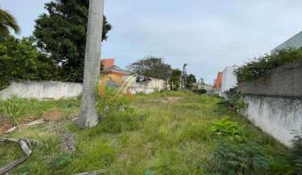 Terreno c/ aproximadamente 960m² em frente à Lagoa das Palmeiras, Cabo Frio