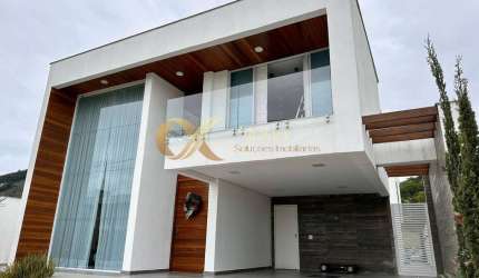 Casa de alto padrão com 4 quartos no Alphaville de Maricá - RJ