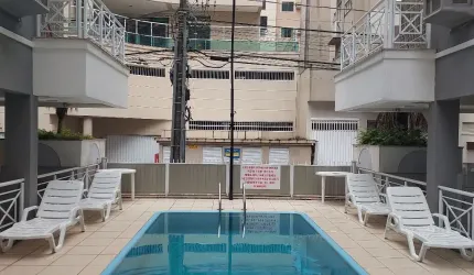 Barbada!!! Meia praia a 150m do mar! Prédio com piscina! Mobiliado