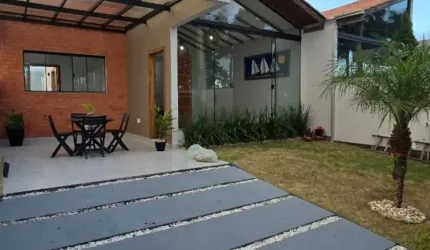 Bosque da Mata! DIRETO C/ PROPRIETÁRIO! Casa com área gourmet e piscina na Avenida da Palmeiras!