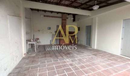 Terreno + edícula à venda: 300m², 200 metros do mar - Praia da Fora
