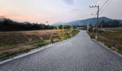 Terreno com viabilidade para Galpão - 1525m² - Forquilhas/ São José