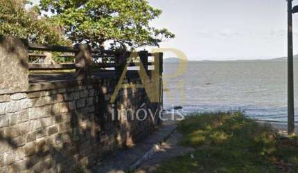 Terreno è venda na beira da praia do Centro de São José - 600m²