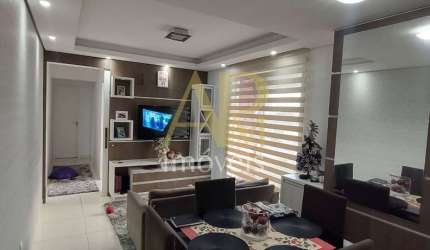 Apartamento semimobiliado em Serraria: 2 vagas cobertas e churrasqueira