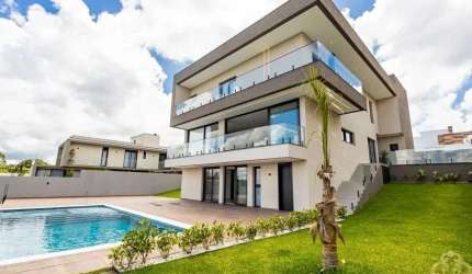 Casa em condomínio de Alto Padrão com 4 suítes em Campo Largo/PR